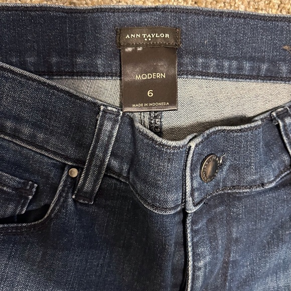 EUC Ann Taylor jeans - Picture 3 of 4